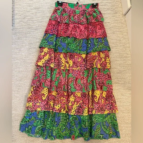 Alice and Olivia Crawford lace up smocked top and Jia ruffled tiered skirt - Picture 8 of 11